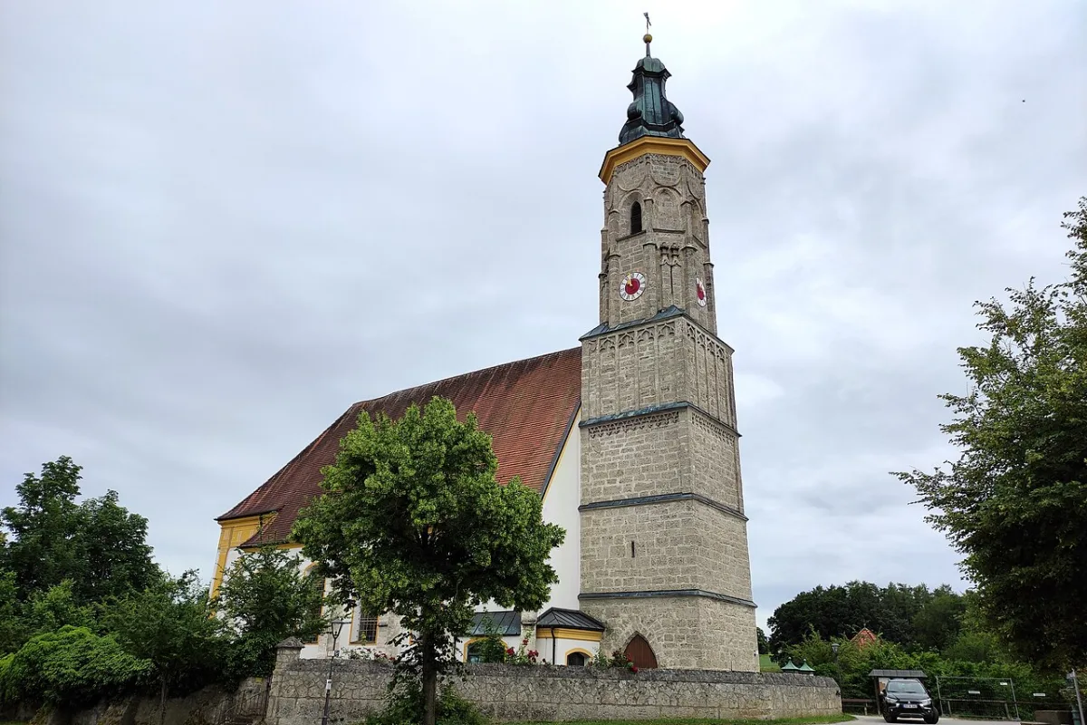 Pfarrkirche Margarethenberg Maria Himmelfahrt und*, Burgkirchen