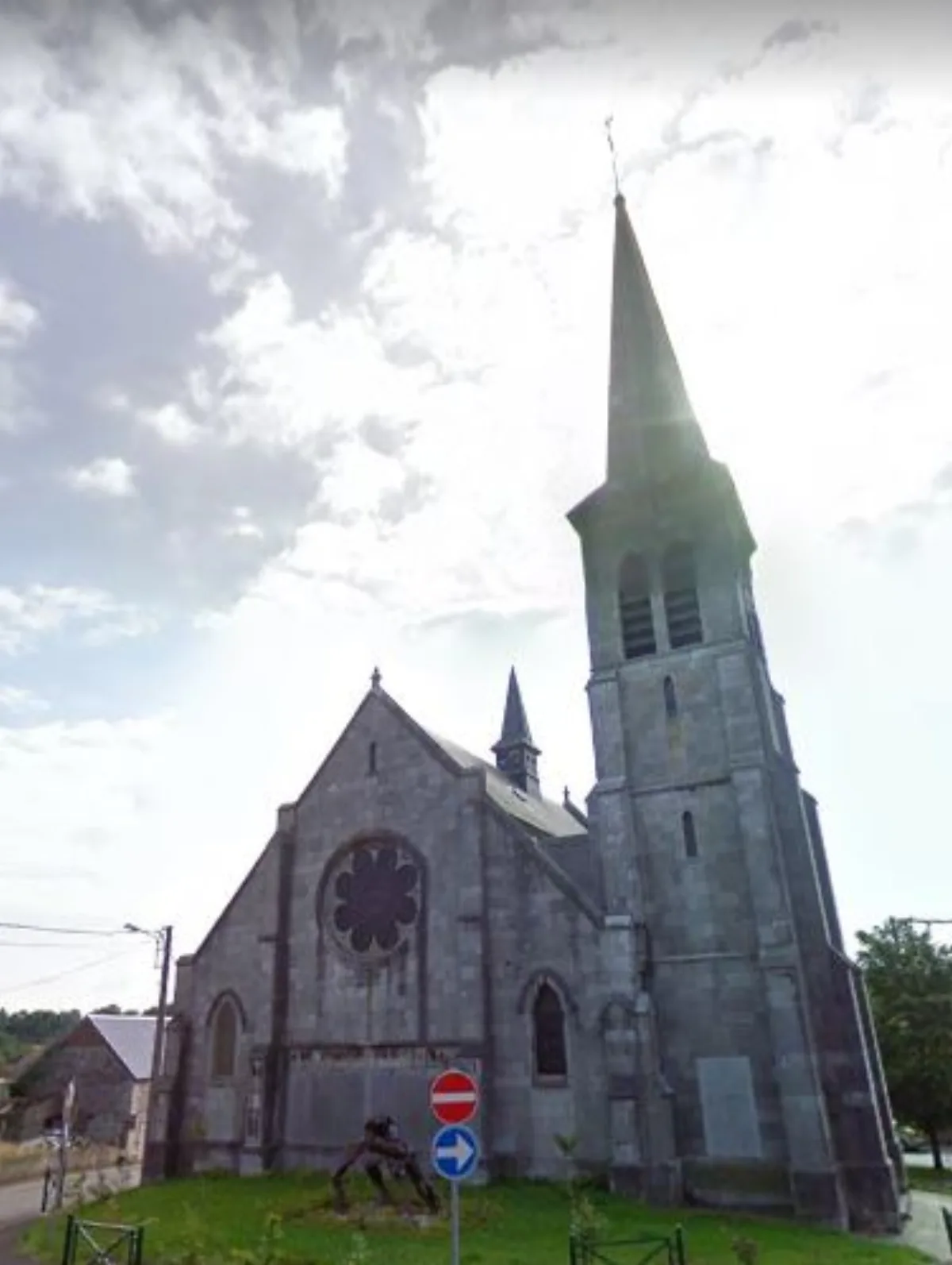 Saint-Martin, Fontaine-Valmont