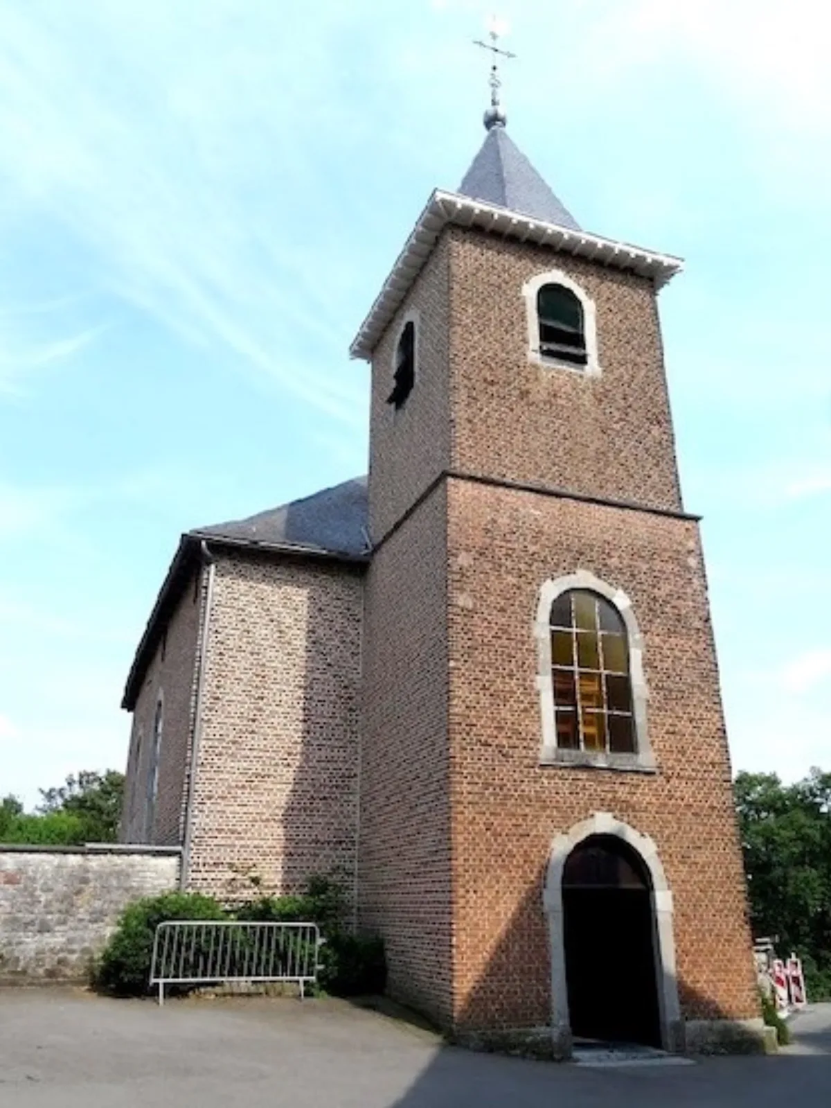 Saint-Léonard, Hony
