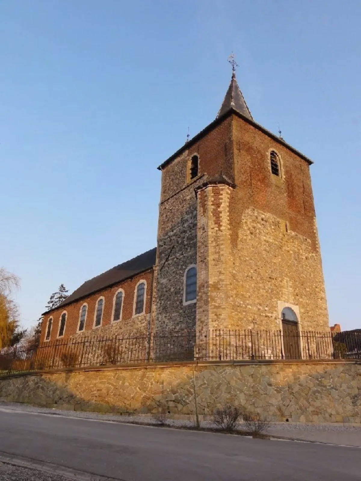 Notre-Dame de l'Assomption, Avernas-le-Bauduin