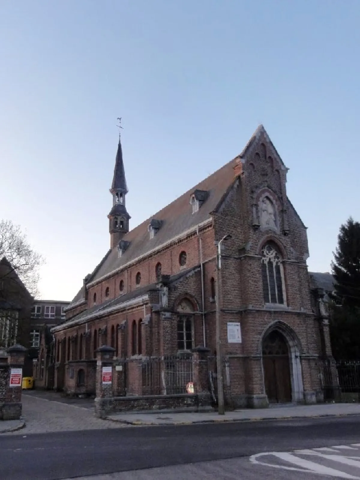Couvent des Pères croisiers, Hannut