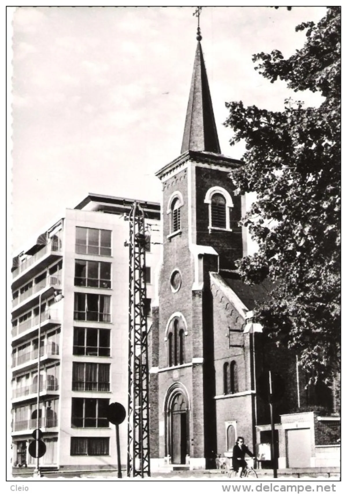 Saint-Pierre-aux-Liens, La Plante