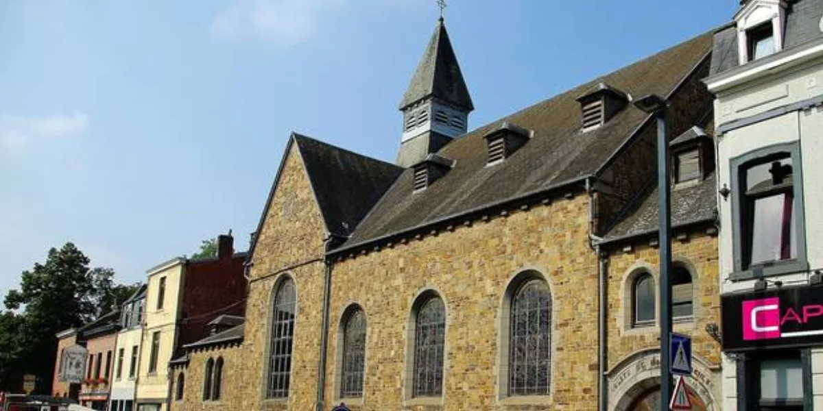 Paroisse SAINT SYMPHORIEN (anciennement "Chapelle ou église des (pères) Oblats", Jambes-Namur