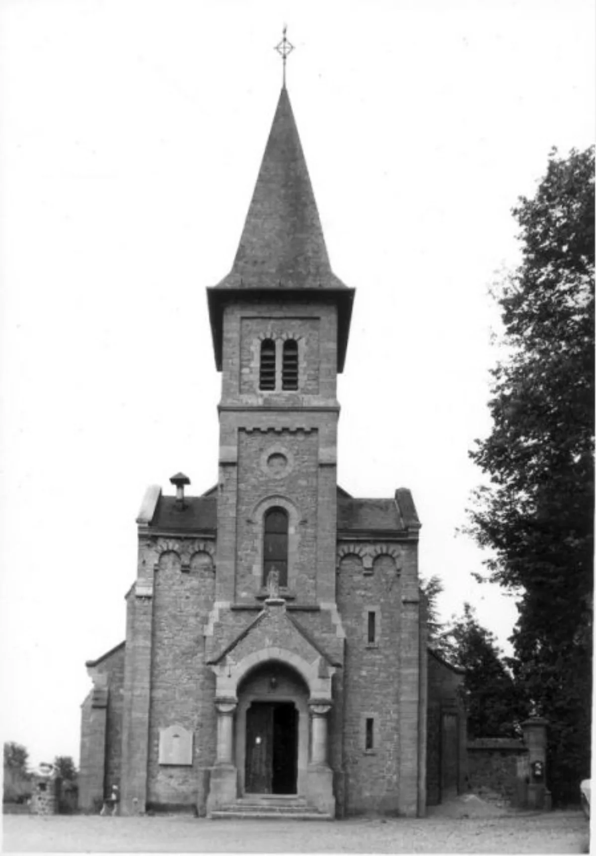 Saint-Pierre, Serville
