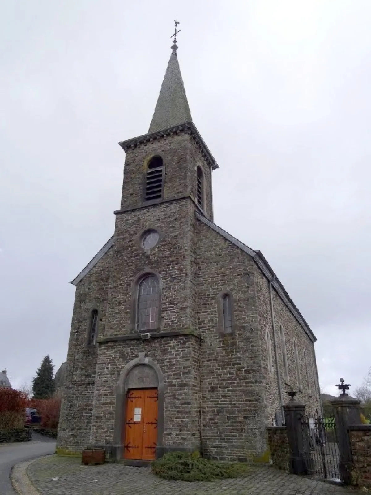 Saint-Urbain, Dinez