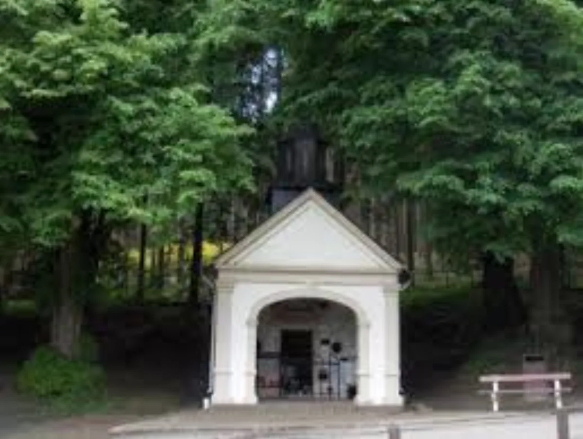 Notre-Dame de Grâces, Habay-la-Neuve