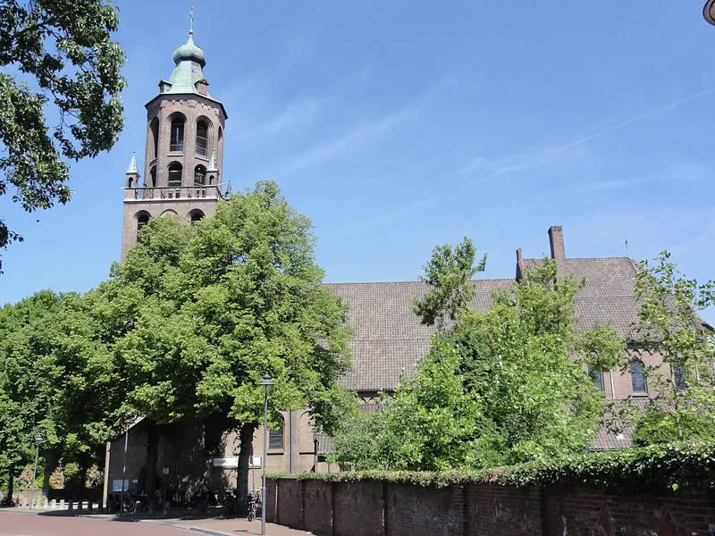 O.L. Vrouw ten Hemelopneming, Huissen