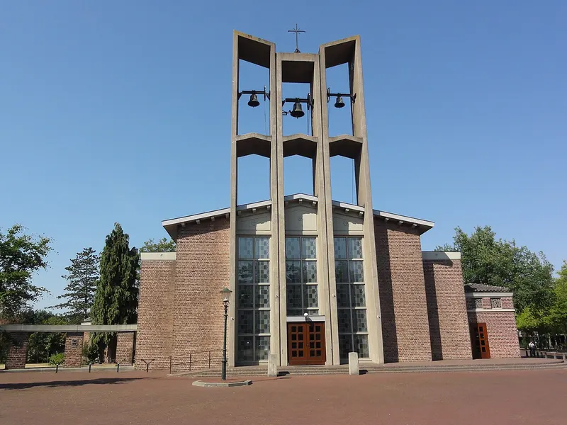 O.L. Vrouw Rozenkrans, Vinkel