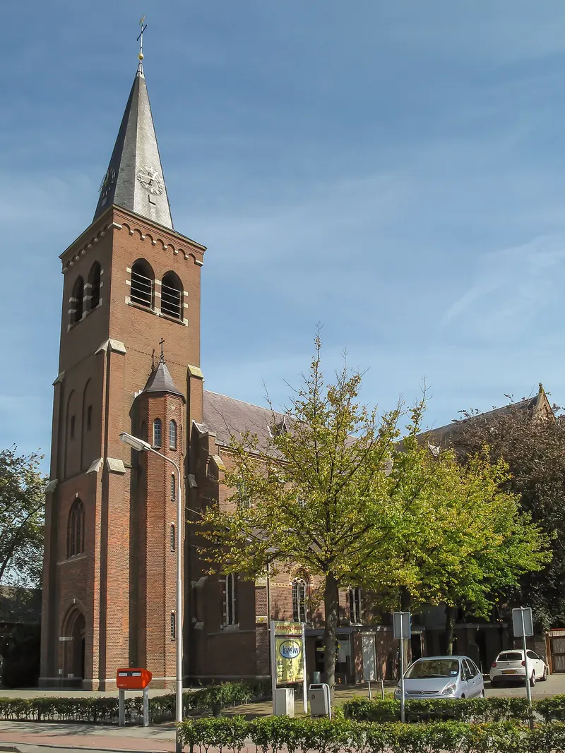 Sint Georgiuskerk, Kruisland