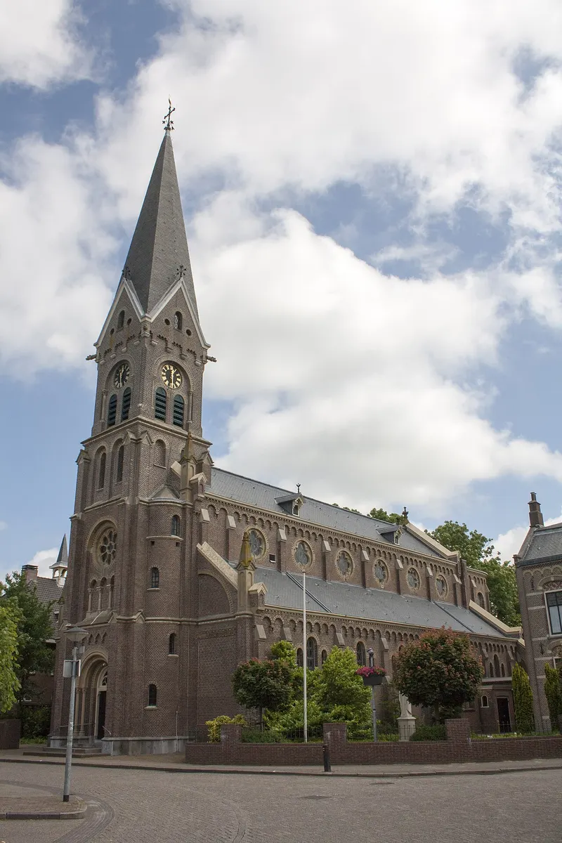 St.-Ursula en Gezellinnenkerk, Warmenhuizen