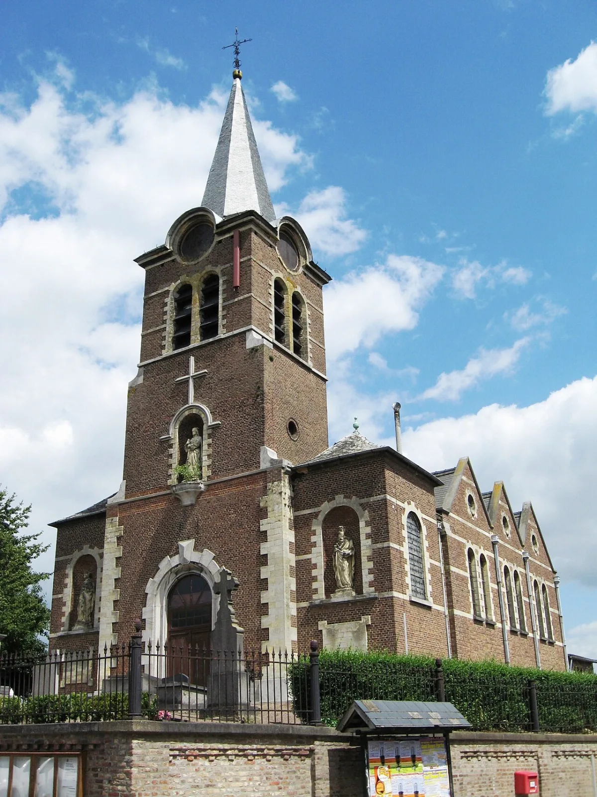 Heilige-Kruisverheffingskerk, Borgloon