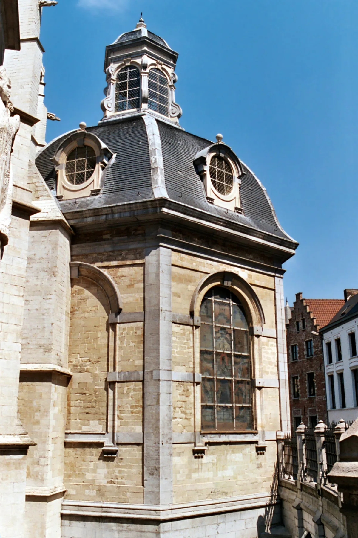 Maeskapel, Brussel