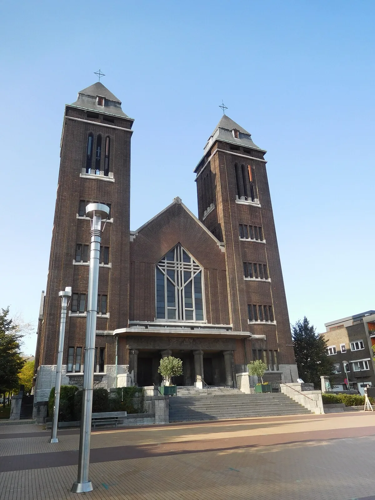 Sint-Pieter-en-Pauluskerk, Neder-Over-Heembeek