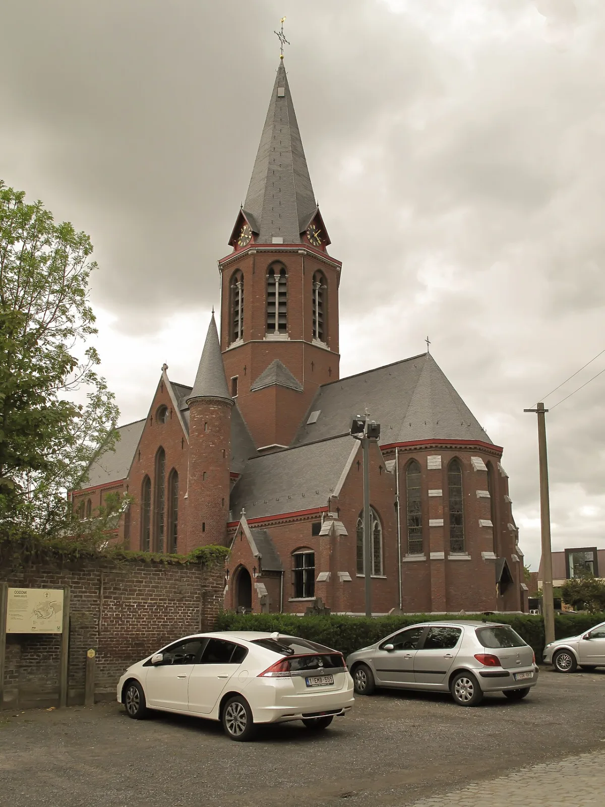 Onze-Lieve-Vrouw en Sint-Jan de Doperkerk, Deinze