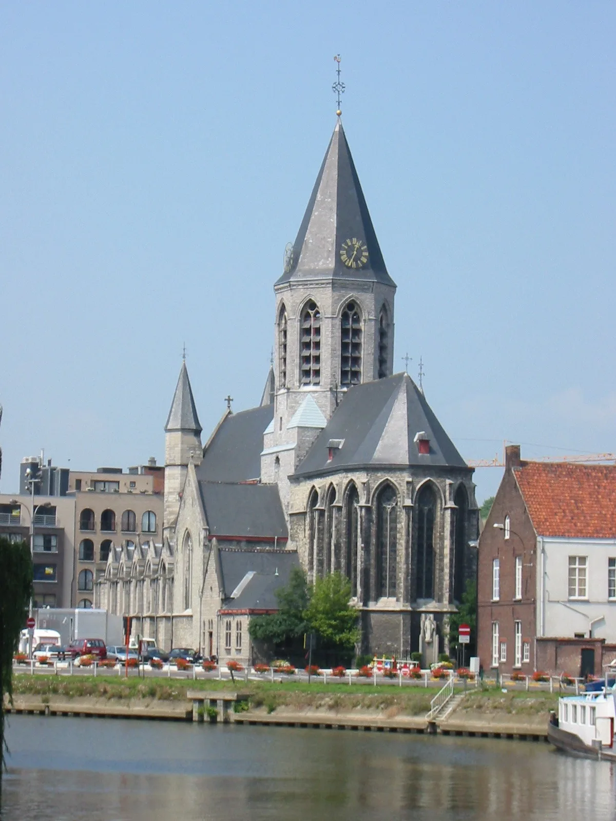 Onze-Lieve-Vrouwekerk, Deinze