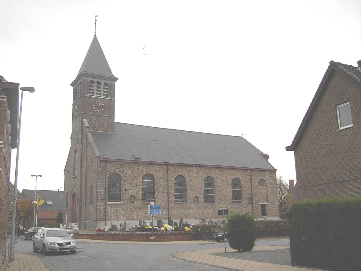 Sint-Amandus-en-Sint-Jobkerk, Deinze
