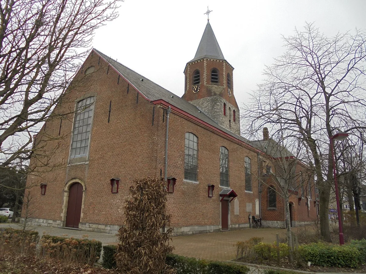 Sint-Martinus-en-Sint-Antonius-Abtkerk, Deinze