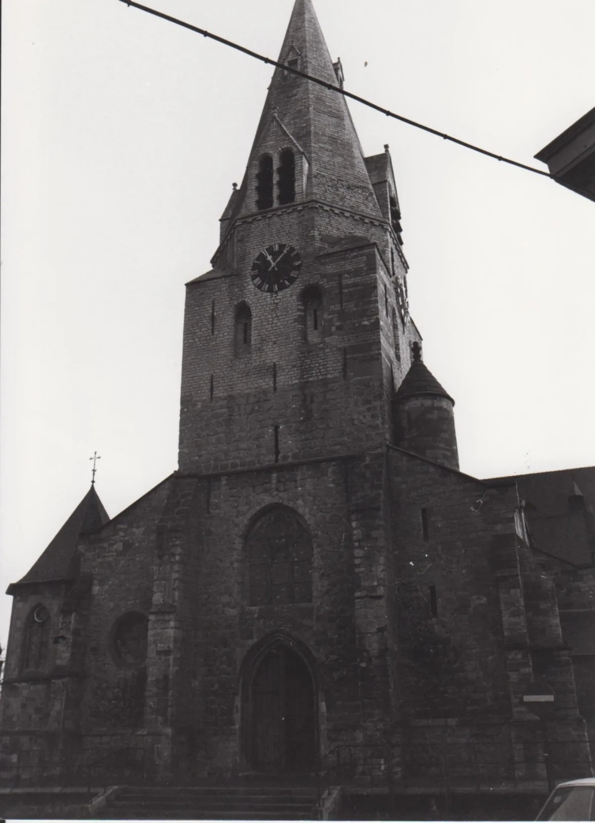 Sint-Amanduskerk, Denderleeuw