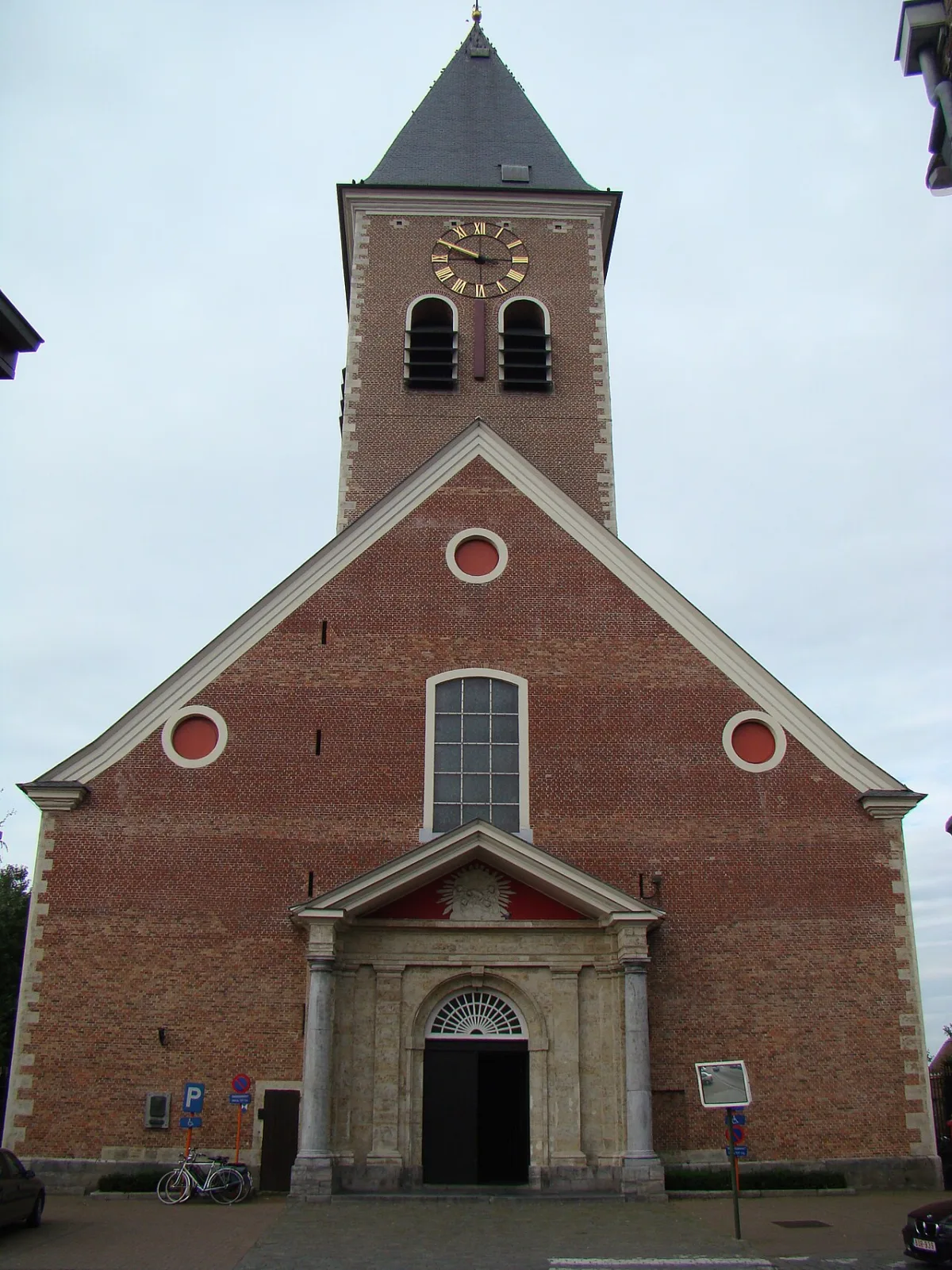 Sint-Pieter en Sint-Catharinakerk, Dentergem