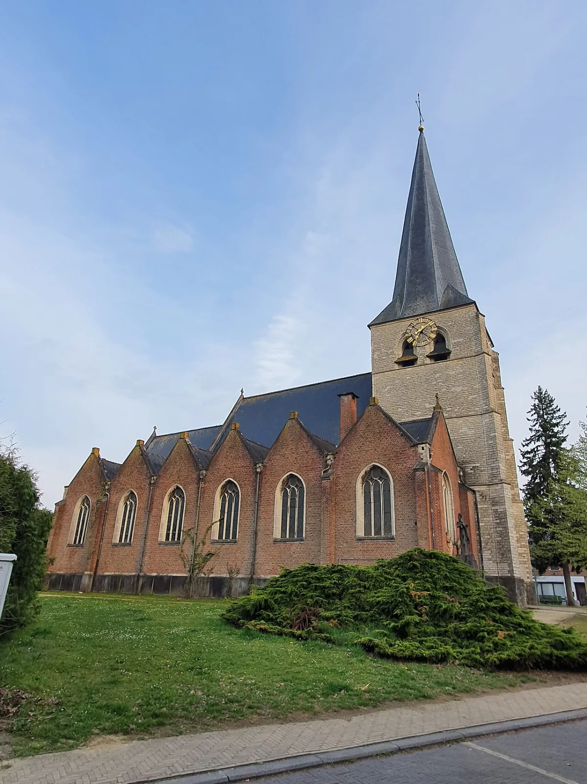 Sint-Hubertus-en-Sint-Luciakerk, Haacht