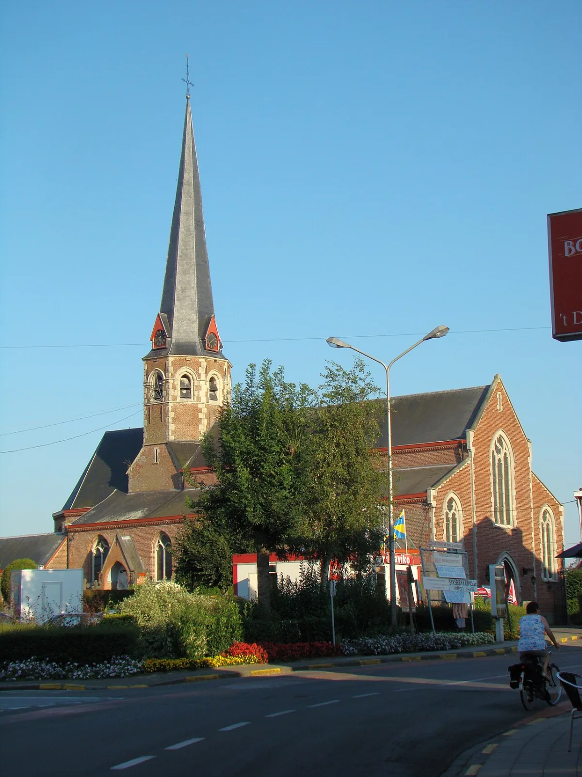 Sint-Amanduskerk, Harelbeke