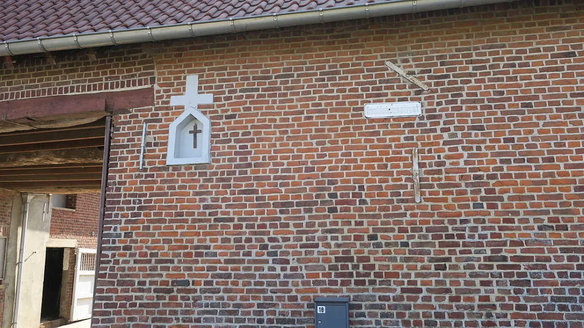 Gevelniskapel Molenstraat 18, Herne