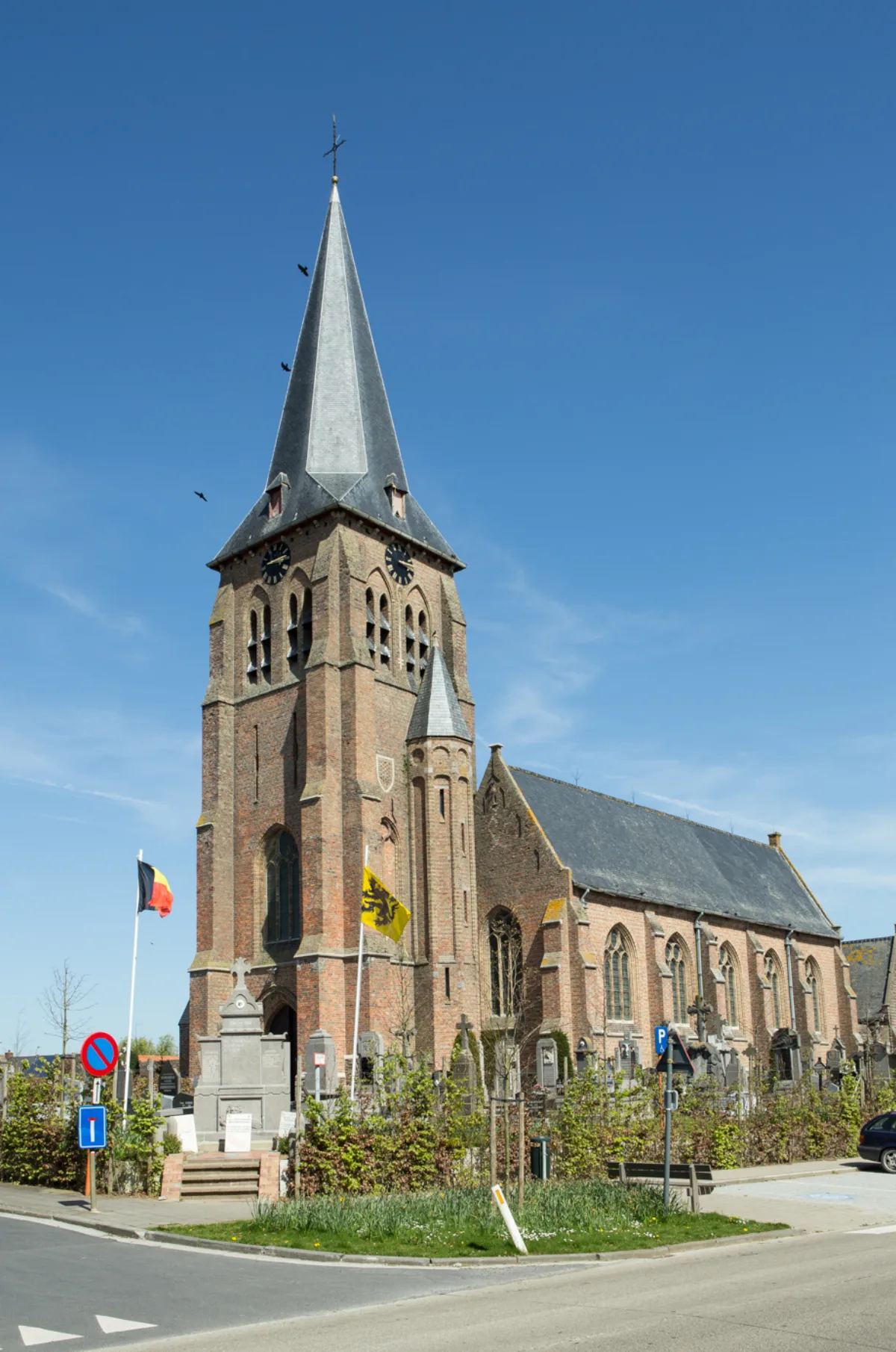 Sint-Machutuskerk, Heuvelland