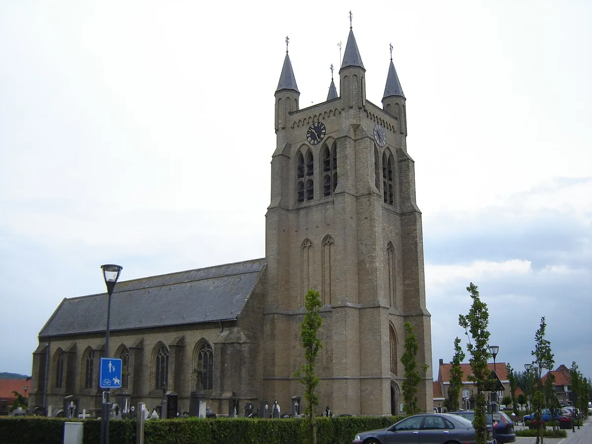 Sint-Petruskerk, Heuvelland