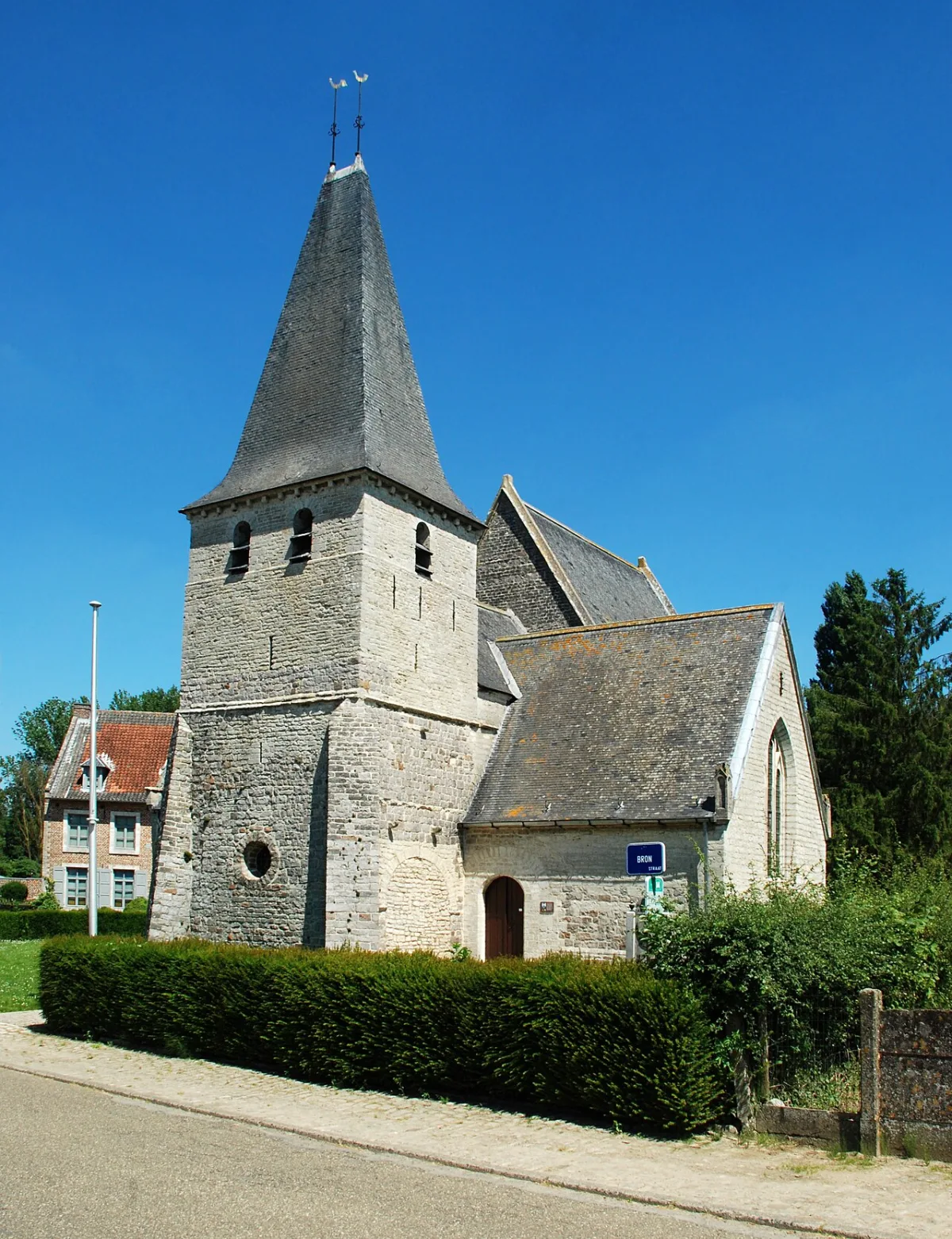 Sint-Jan-Evangelistkerk, Hoegaarden