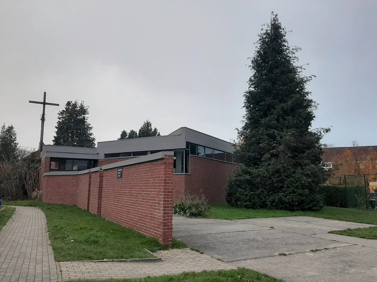 Sint-Caroluskerk, Holsbeek