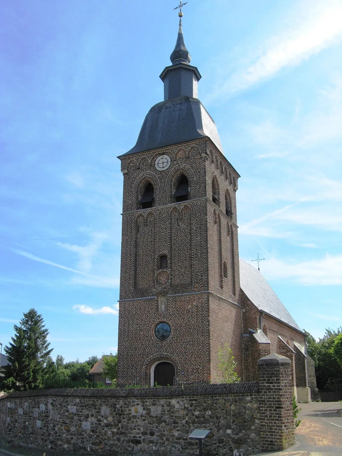 Onze-Lieve-Vrouw-van-Zeven-Weeënkerk, Houthalen-Helchteren