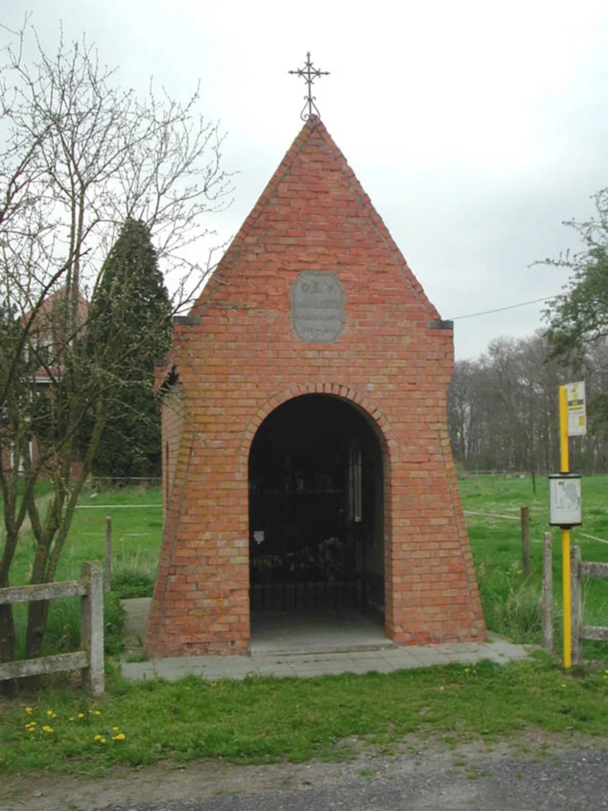 Kapel Onze-Lieve-Vrouw van Milanen, Houthulst
