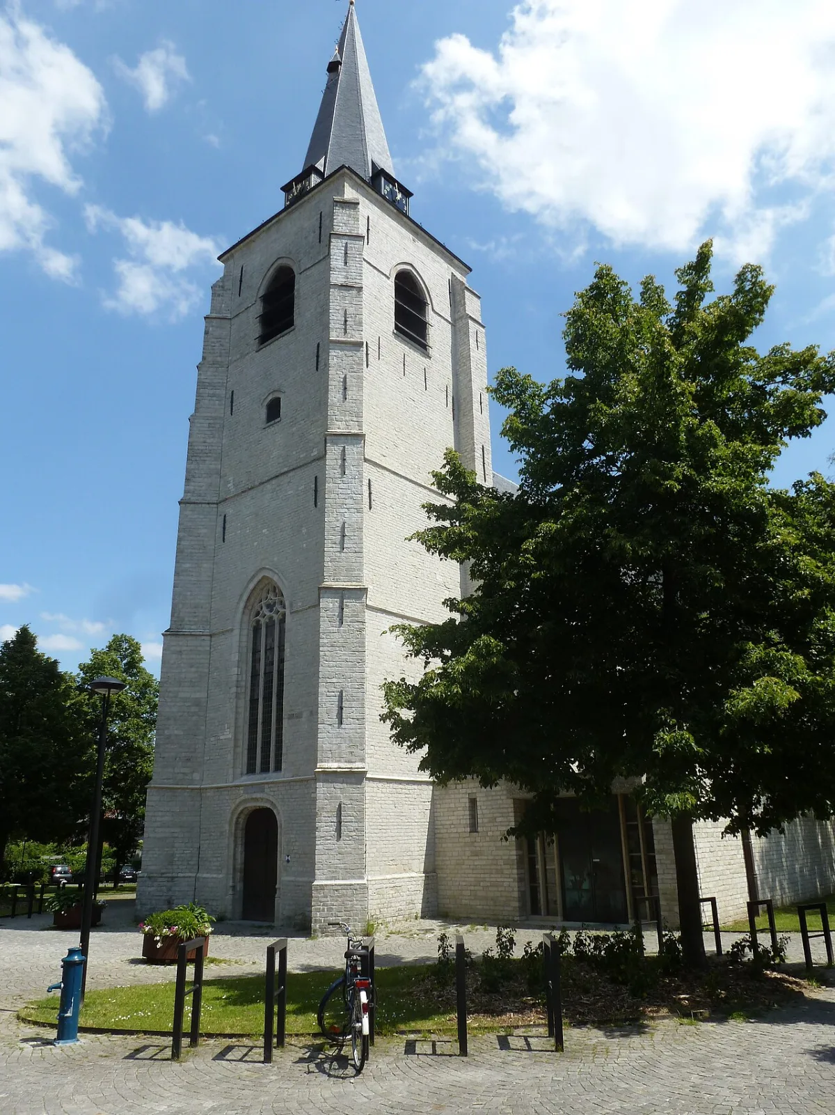 Sint-Laurentiuskerk, Hove