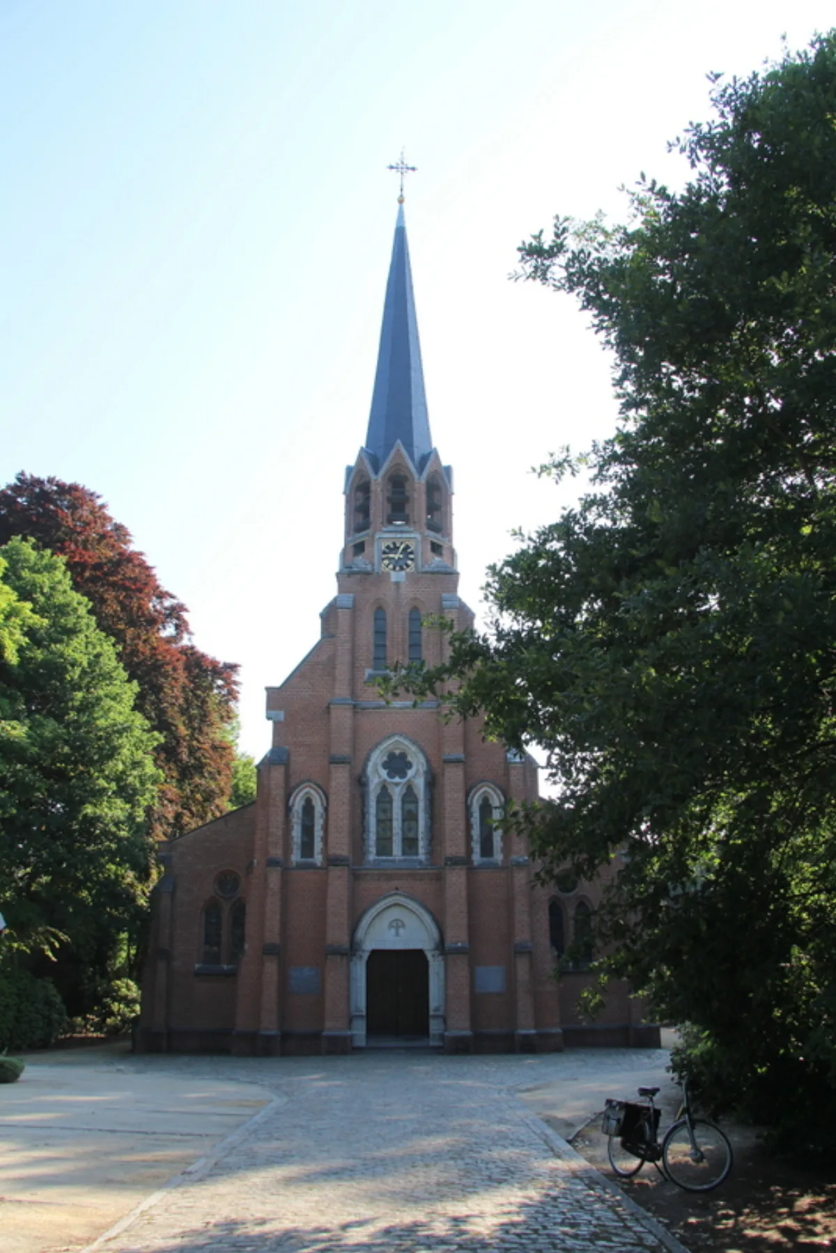 Sint-Jozefskerk, Kapellen