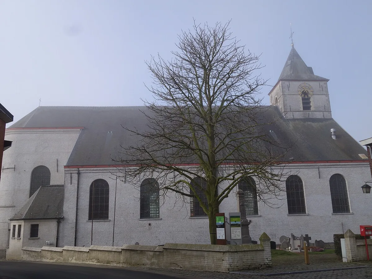 Sint-Amanduskerk, Kluisbergen