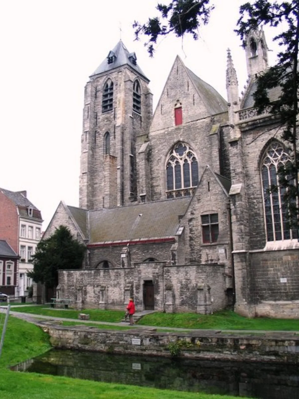 Onze-Lieve-Vrouwekerk, Kortrijk