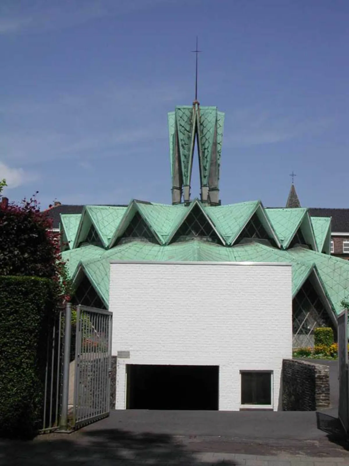 Verrijzeniskerk, Kortrijk