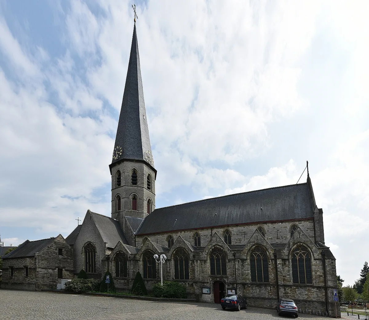 Onze-Lieve-Vrouwekerk, Kruibeke