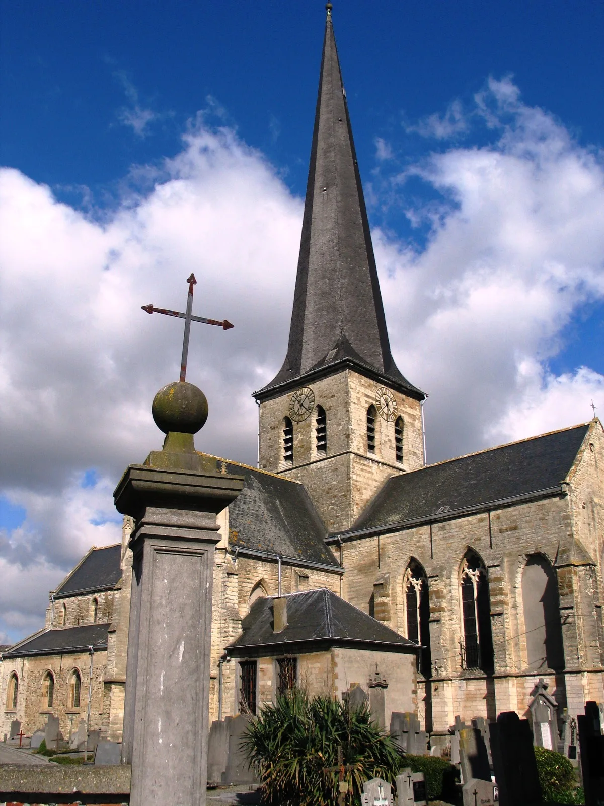 Sint-Kwintenskerk, Lennik