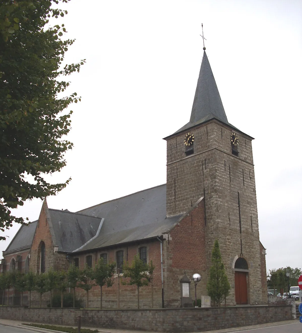 Sint-Ursmaruskerk, Lierde
