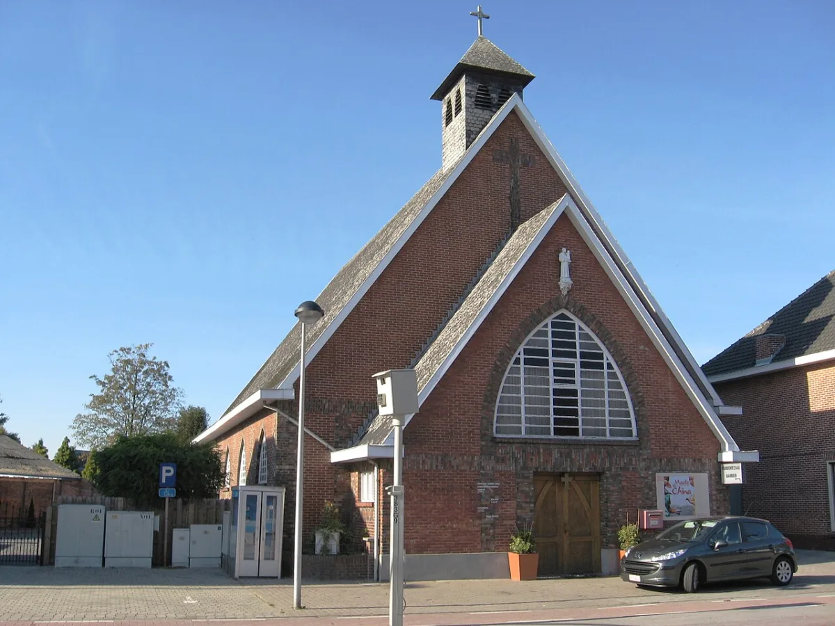 Sint-Antonius van Paduakerk, Lommel