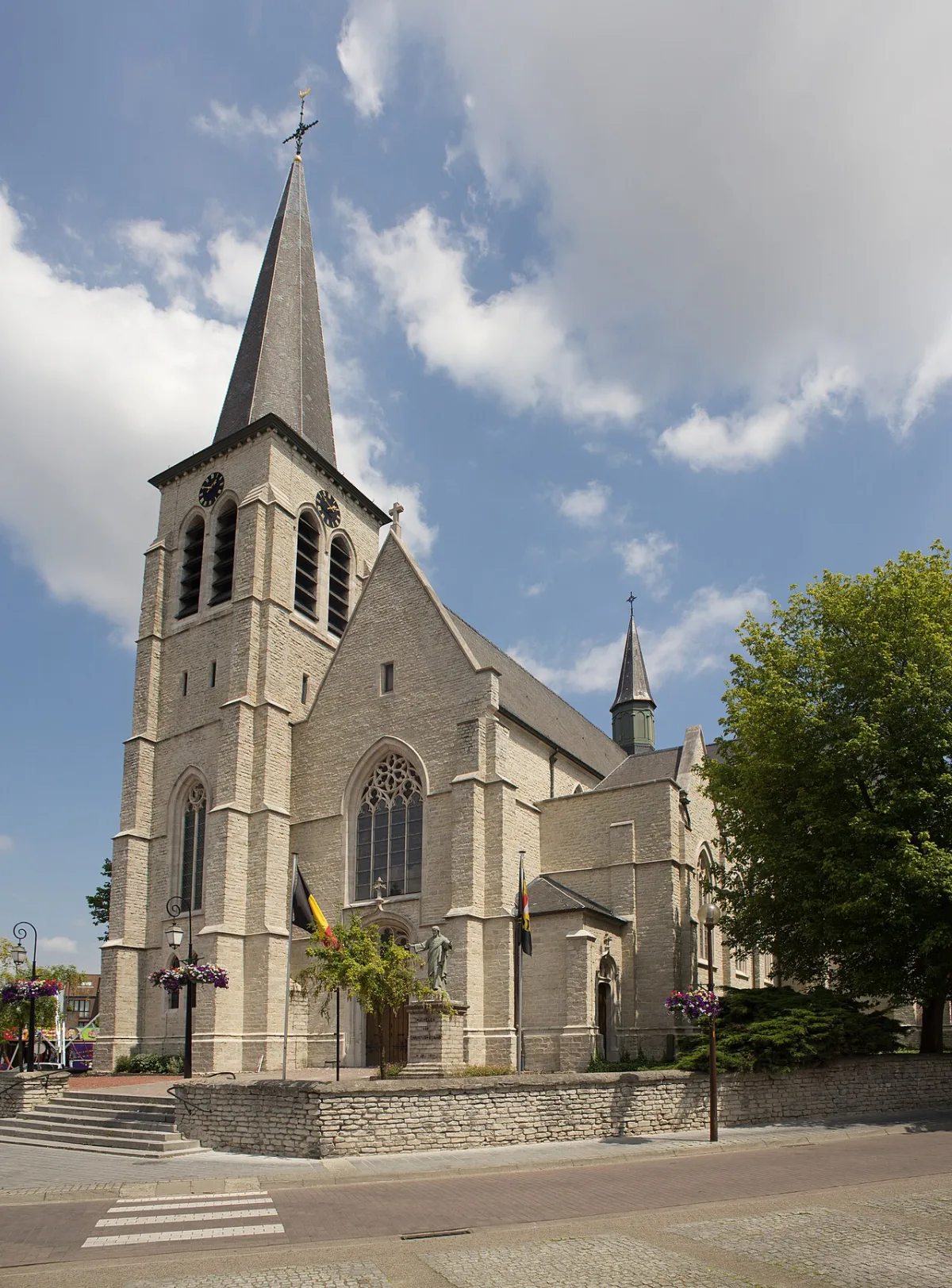 Sint-Gertrudiskerk, Machelen