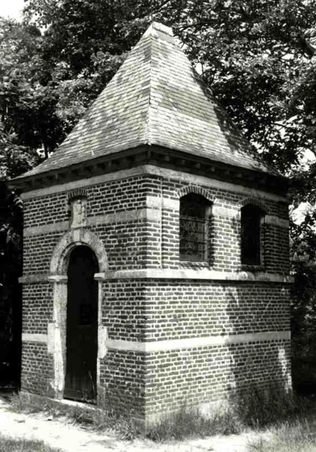 Engelenkapel, Malle