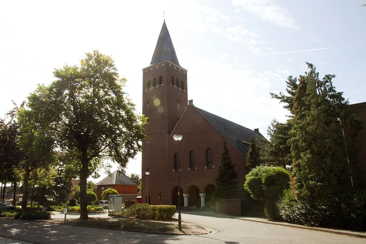 Sint-Antoniuskerk, Mol
