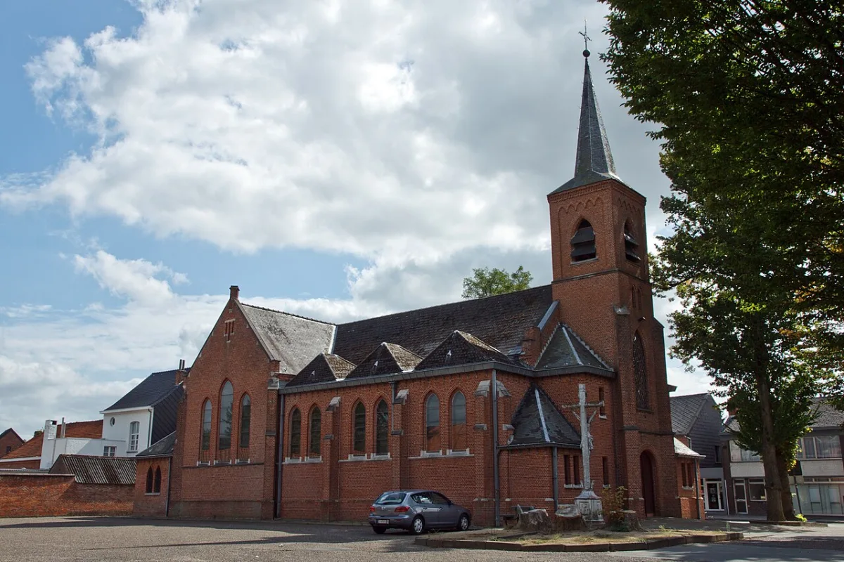 Sint-Bernarduskerk, Mol