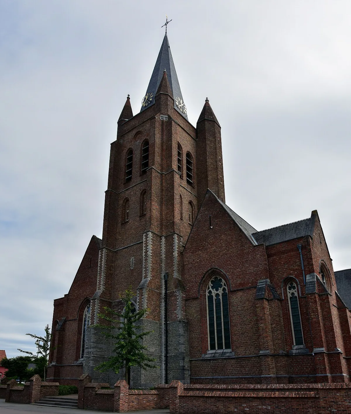 Sint-Eligiuskerk, Oostkamp