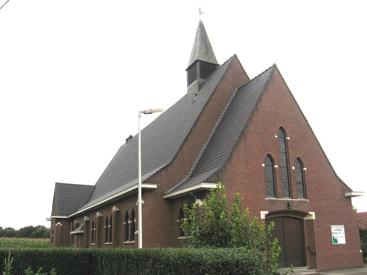 Sint-Hubertuskerk, Peer