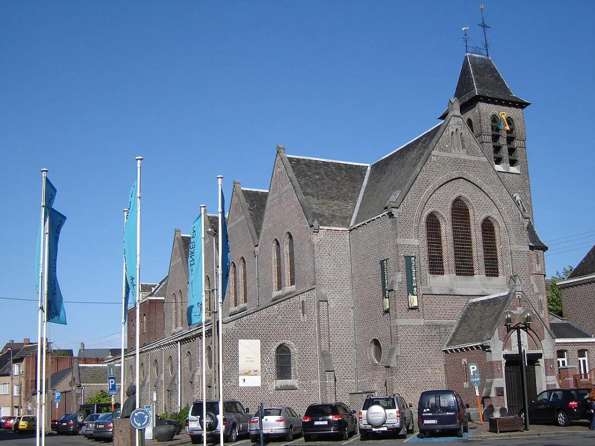 Onze-Lieve-Vrouw-van-Altijddurende-Bijstandskerk, Roeselare