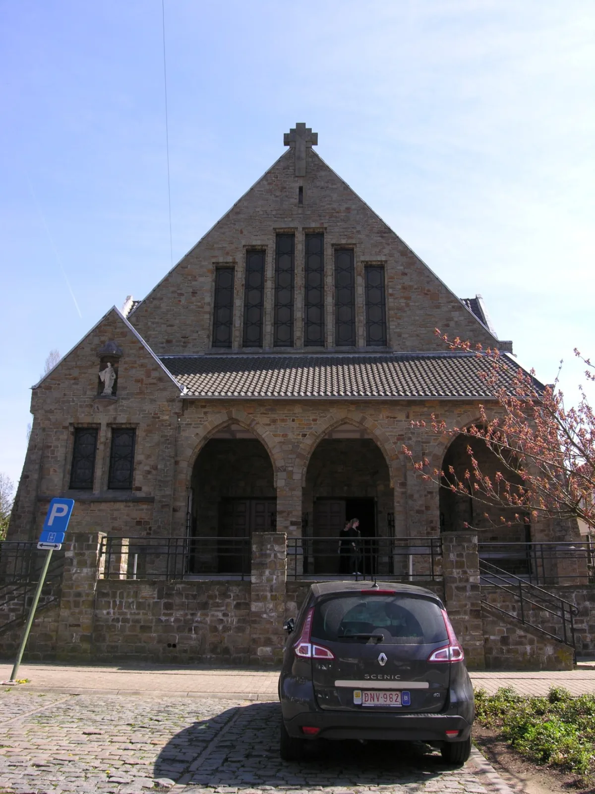 Onze-Lieve-Vrouw-Oorzaak-onzer-Blijdschapkerk, Sint-Genesius-Rode