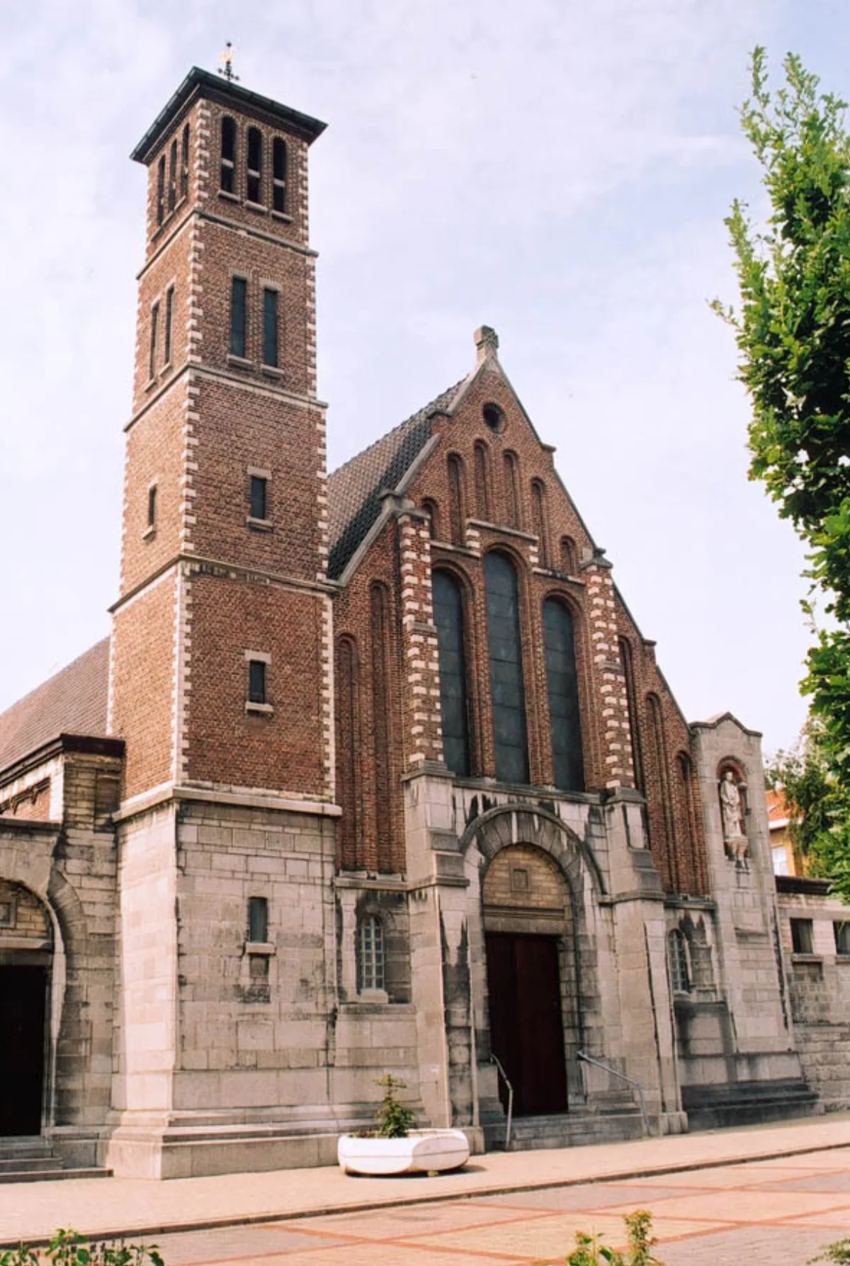 Sint-Stefanuskerk, Sint-Pieters-Leeuw